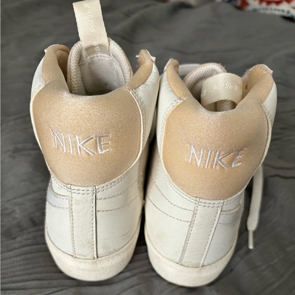 Nike blazer beige womens size 6.5-7 - Picture 1 of 4